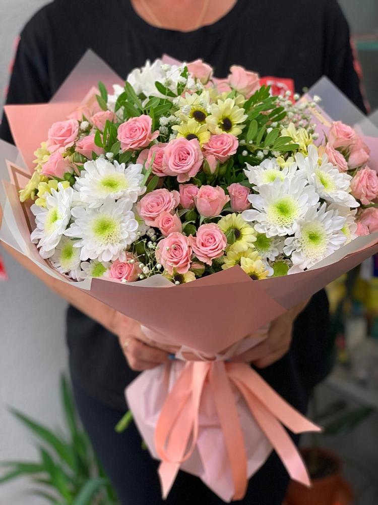 Букет цветов из: Розы и Хризантемы в Фуньково