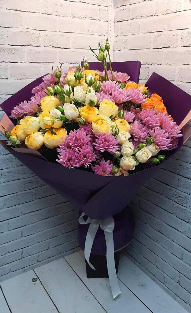 Букет цветов из: Хризантемы и Розы в Фуньково