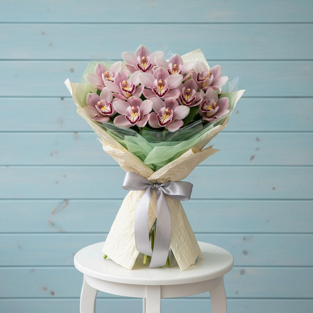 Букет цветов из: Орхидеи и Розы в Фуньково