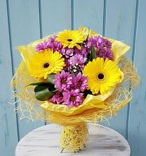 Букет цветов из:  Хризантемы и Герберы в Фуньково