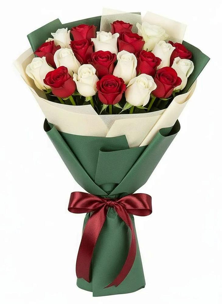 Букет Микс из красных и белых роз в Фуньково