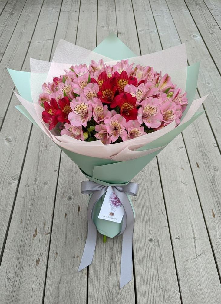 Букет цветов из: Альстромерии в Фуньково
