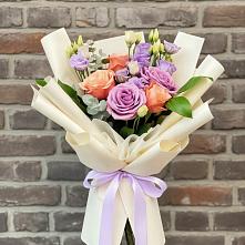 Букет цветов из:  Лизиантусы и Розы #REPLACE_PRED# Фуньково