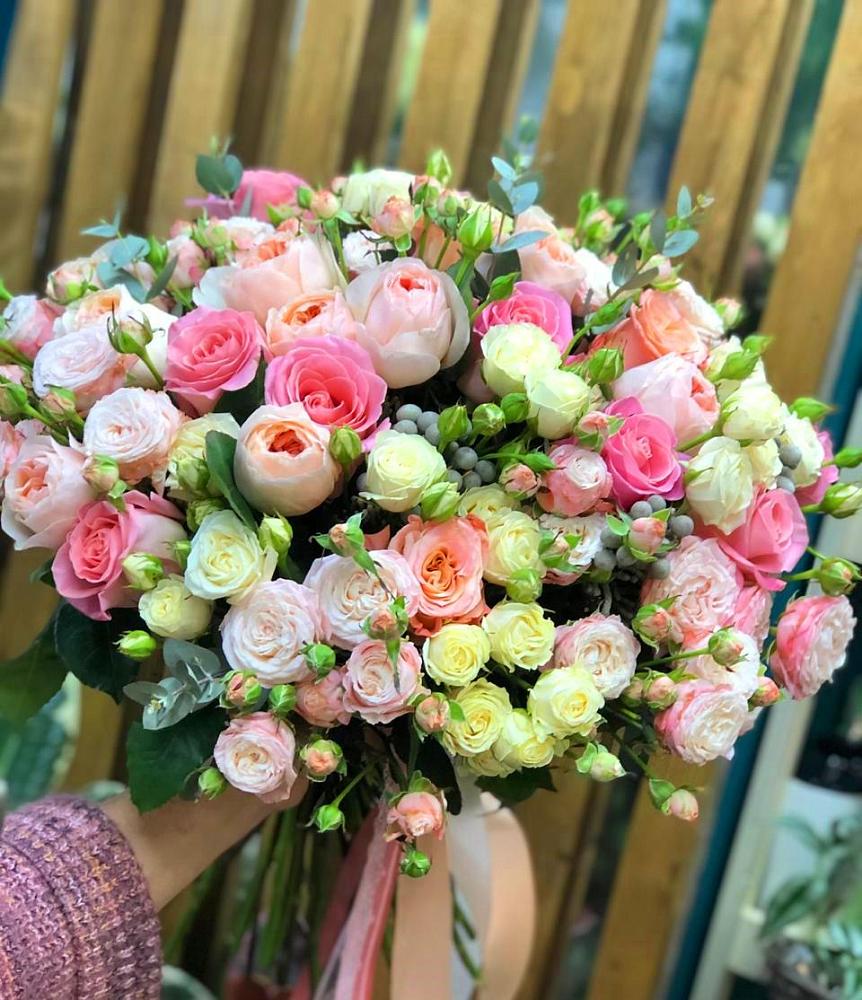 Букет цветов из: Розы в Фуньково