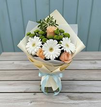 Букет цветов из:  Герберы, Розы и Хризантемы в Фуньково