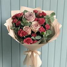 Букет цветов из:  Гвоздики и Розы в Фуньково