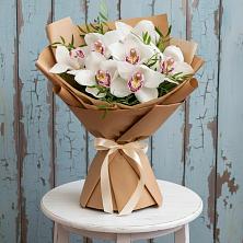 Букет цветов из:  Орхидеи и Розы в Фуньково