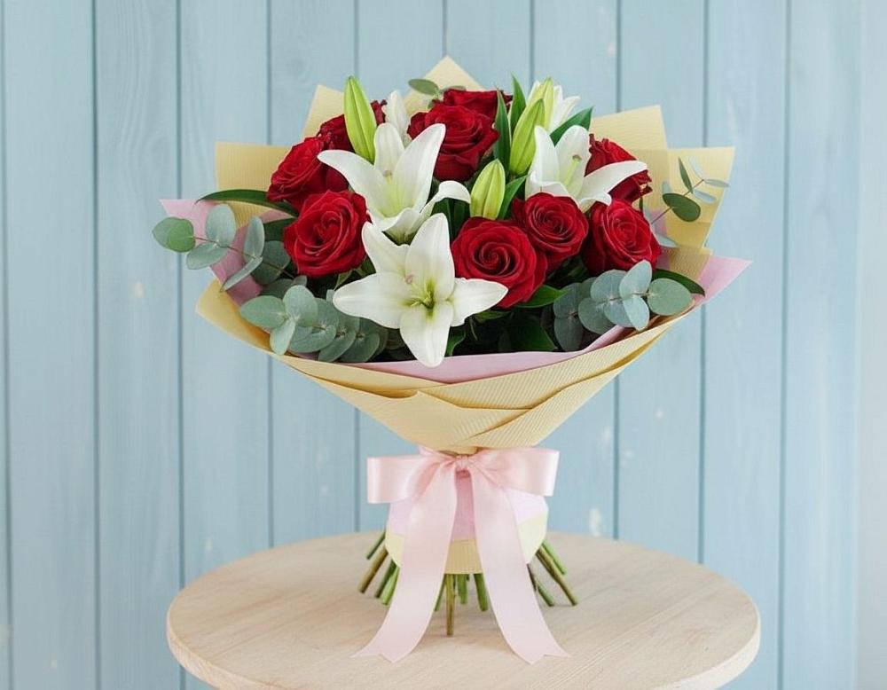Букет цветов из: Лилии и Розы в Фуньково